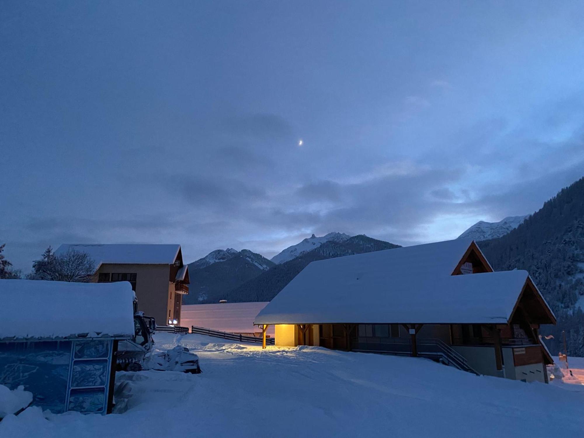 Le Chalet Des Sommets Арвию Екстериор снимка